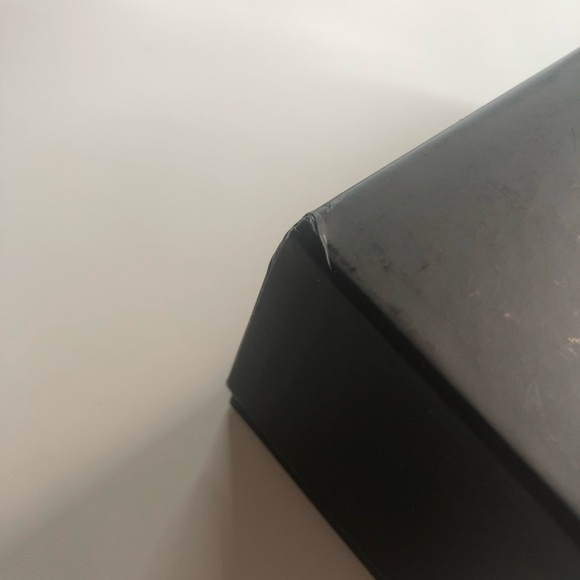 Versace Authentic Women’s Fuchsia Pink Sunglasses with Grey Lenses. Brand New! - Picture 3 of 10